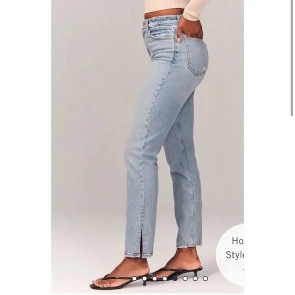 NWOT Abercrombie Curve Love Ultra High Rise 90s Straight Jeans - Picture 7 of 7